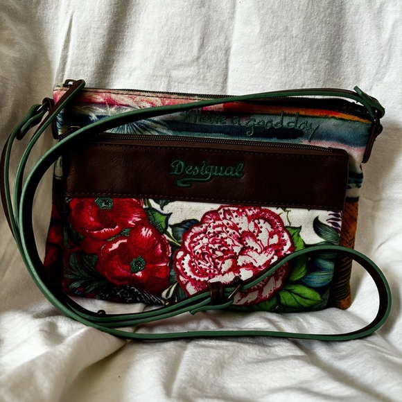 DESIGUAL crossbody purse - Picture 10 of 13